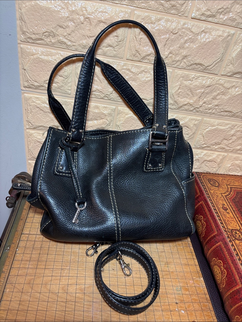 Fossil Leather Bag Bright Black Pebbled Satchel w Silver w Shoulder Strap - Picture 17 of 17